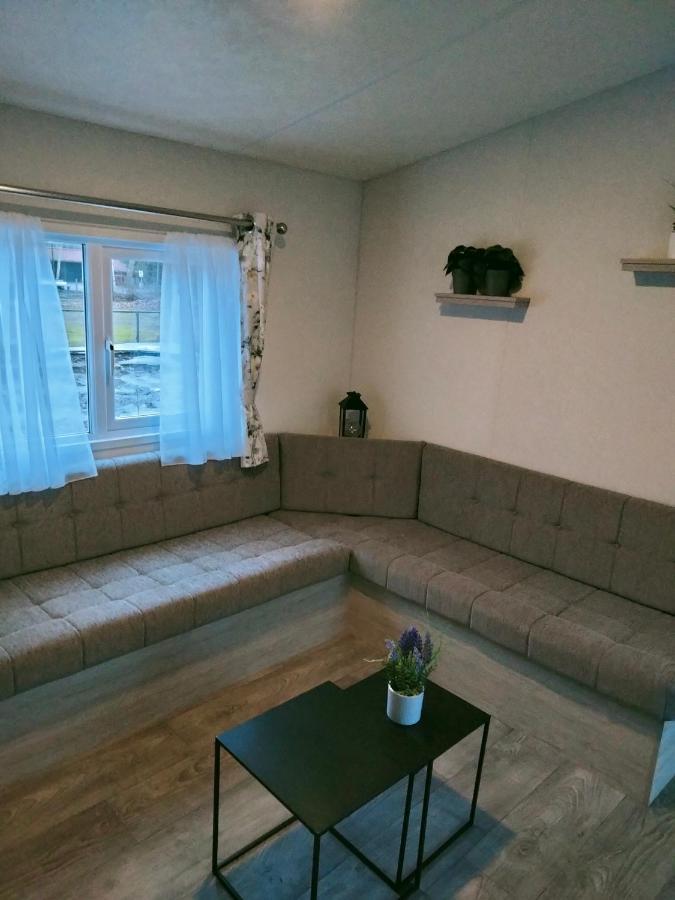 Bj Chalets - De Rug 1 - Vakantiepark Lauwersoog - Luxe Chalet Met Vaatwasser! Vroege Incheck! Exterior foto